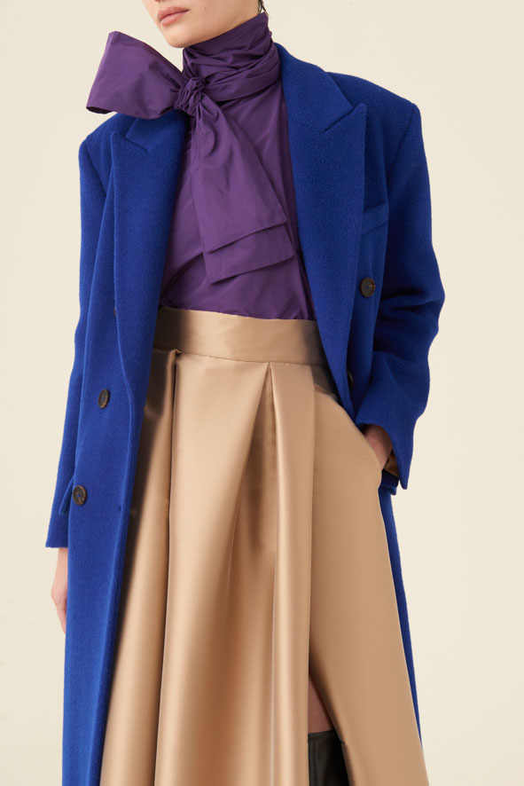 co.go fall winter 2023-2024 electric blue coat detail 2