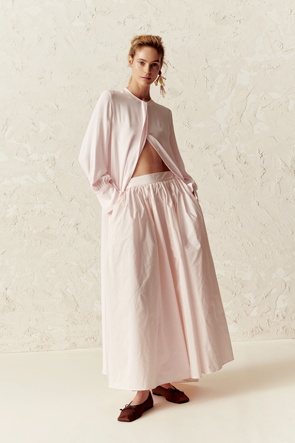 pink outfit spring summer 2025