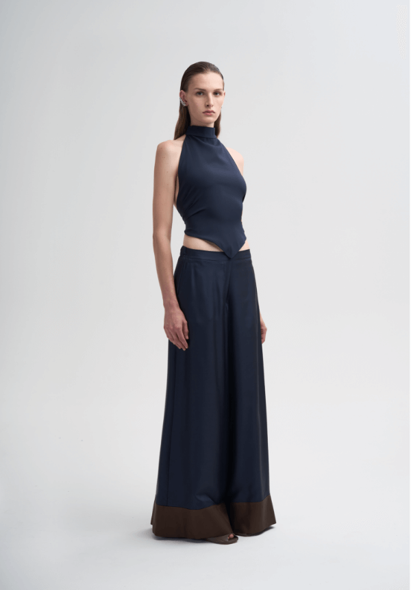 womanswear top and pants dark blue